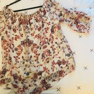Plus size off the shoulder flowery top